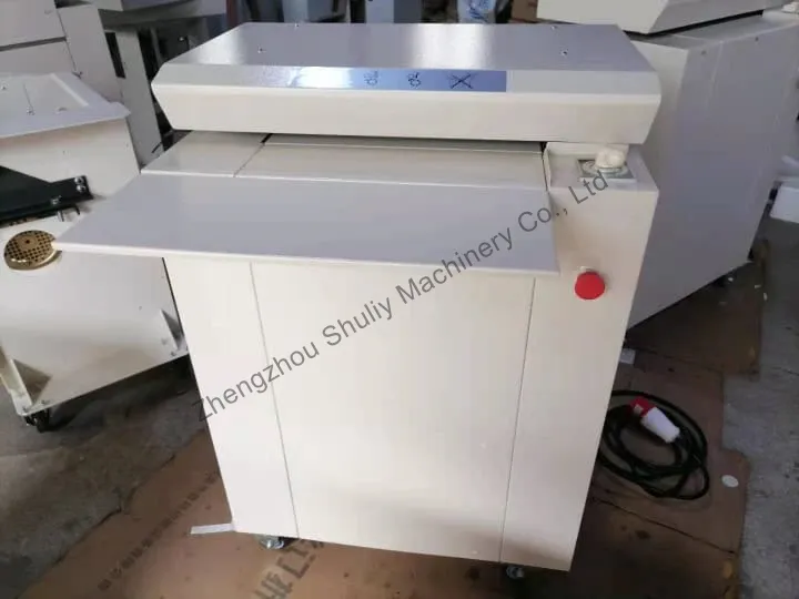 corrugated cardboard shredder