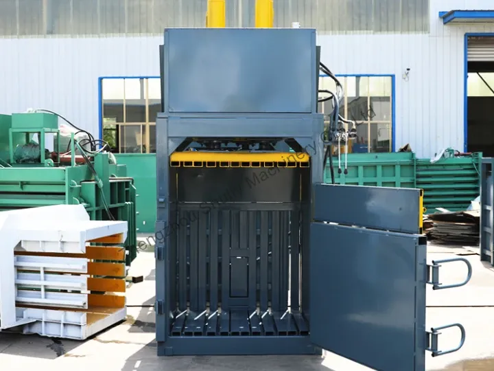 vertical plastic baler