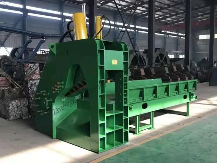 automatic metal cutting machine