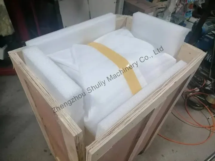 packing commrecial cardboard shredder