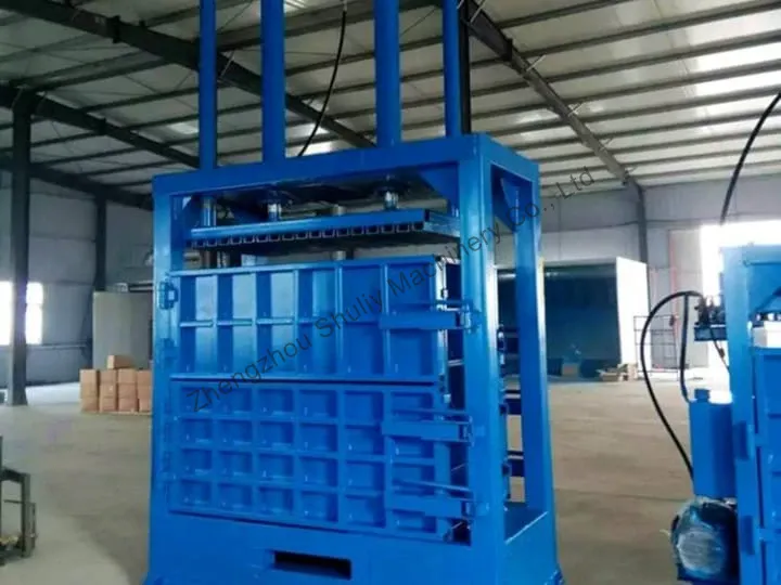 plastic compactor machine