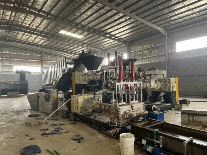 plastic recycling granulator machine installation