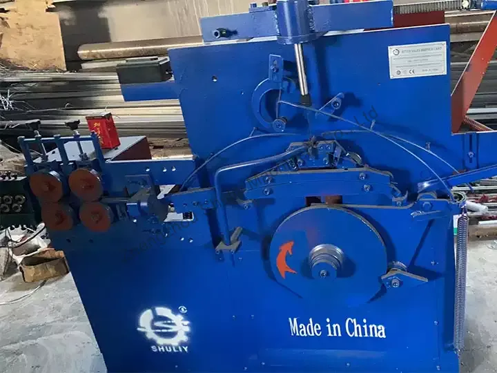 30-50pcs per minute hanger making machine