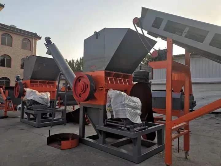 PET bottle crusher for plastic recycling