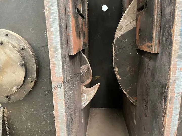 hook of tire debeader machine
