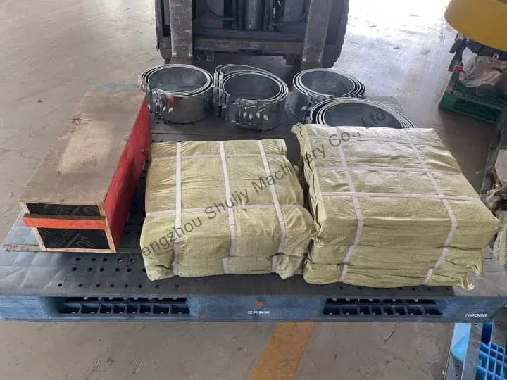 plastic recycling machine for delivery