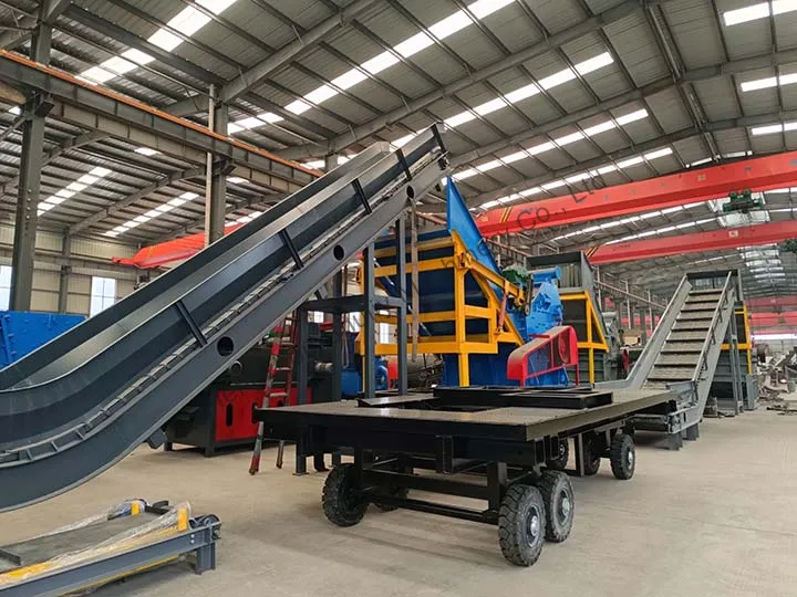 aluminum can crusher with conveyor belt