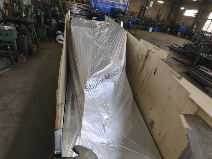 spiral blade forming machine in wooden crate for delivery